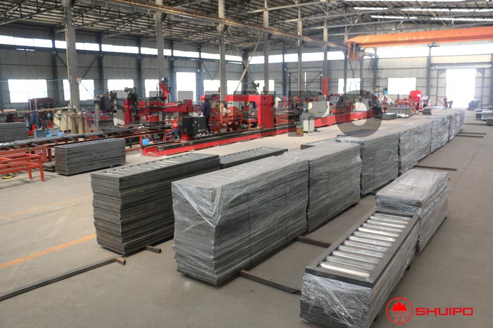 Special column board welding intelligent production line