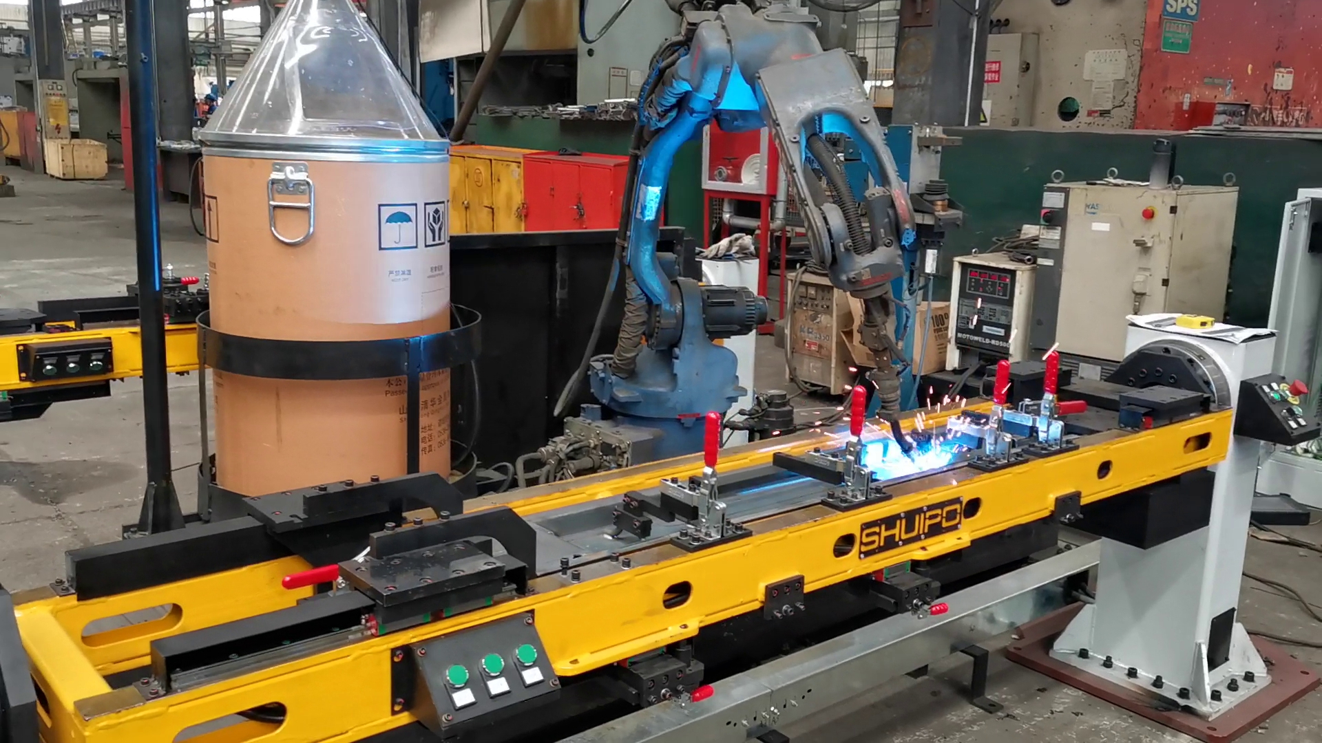 Neutral column welding workstation